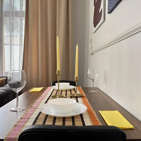 1br W Turkish Hammam • Galata Apartmán *